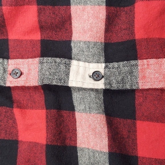 Croft & Barrow Red, Black and white Flannel Size M - Picture 4 of 8